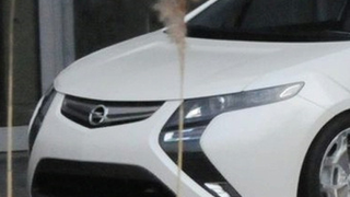 2010 Opel Ampera Spied